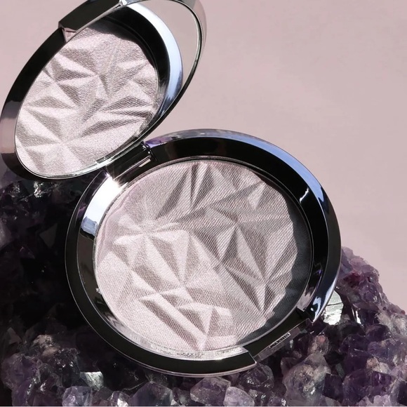 Becca Shimmering Skin Perfector Prismatic Amethyst Pressed Highlighter - Picture 3 of 11